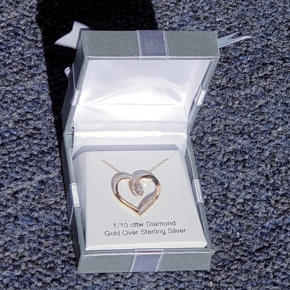 NIB💎 Gold Silver .1 cttw Diamond Heart Necklace - Picture 6 of 8